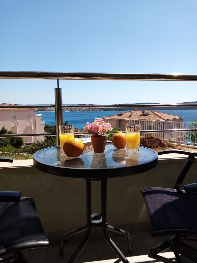 Apartman Mikola With Sea View Trogir Extérieur photo